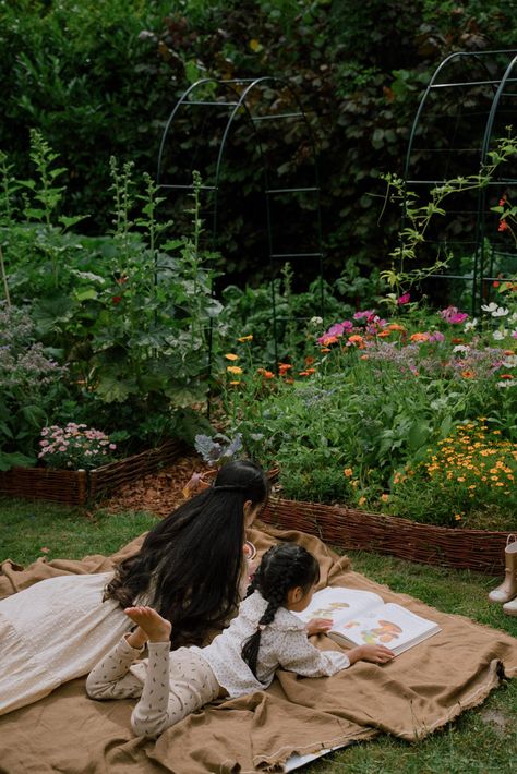 Transforming My Empty Backyard into a Heavenly Vegetable Garden — HER 86m2 - by Thuy Dao Cottagecore Life, Thuy Dao, Her 86m2, Future Mom, Future Lifestyle, Shooting Photo, Financial Education, Mommy Life, Dream Lifestyle