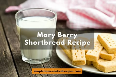 Mary Berry's shortbread is a treat which embodies Scottish delight. This Mary Berry shortbread recipe is made up of 4 simple ingredients. Mary Berry Shortbread Recipe, Mary Berry Christmas Recipes, Mary Berry Recipes Christmas, Mary Berry Shortbread, Mary Berry Recipes Baking, Mary Berry Baking, Mary Berry Christmas, Shortbread Recipe Easy, Berry Cookies