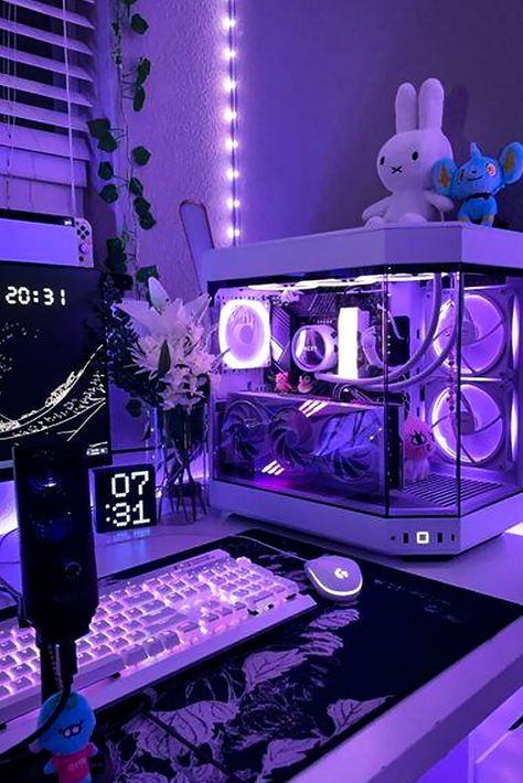 Experience gaming like never before with this adorable Kawaii purple gaming setup! Explore a world of cuteness and style in shades of purple. Get inspired to create your own charming gaming paradise. 💜☁️ #KawaiiGaming #PurpleSetup #GamingInspiration #CuteGamer Neon Japanese Aesthetic Room, Purple Pc Setup Aesthetic, Lilac Pc Setup, Purple Set Up, Lavender Gaming Setup, Game Set Up, Gaming Set Up Ideas, Purple Pc Setup, Gaming Set Up