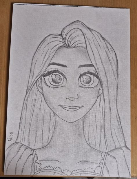 Drawing with pencil art 🎨 Drawing Tangled, Drawing Rapunzel, Rapunzel Sketch, Rapunzel Drawing, Princess Drawing, Eggshell Mosaic, Cartoon Drawings Sketches, Princess Face, Small Doodle