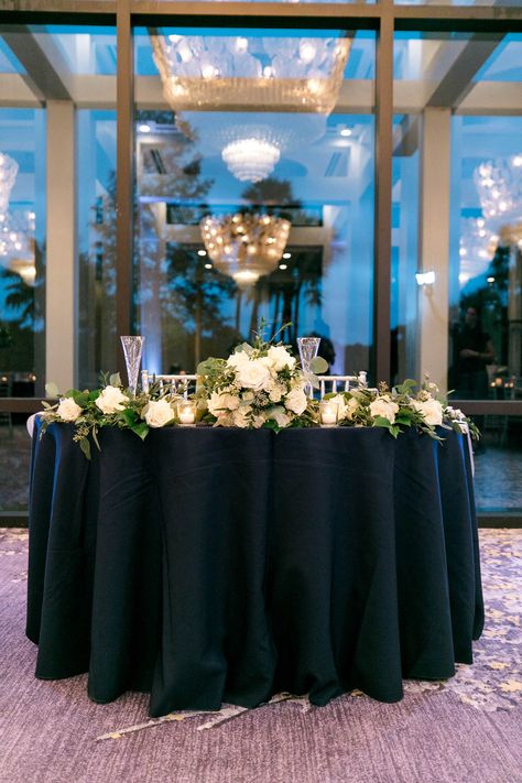 Navy Blue Sweetheart Table, Navy Blue Head Table Wedding, Navy And Blush Sweetheart Table, Navy Sweetheart Table, Main Table Decoration, Sweetheart Table Ideas Elegant, Black And Gold Sweetheart Table, Navy Wedding Tables, Winter Sweetheart Table Wedding