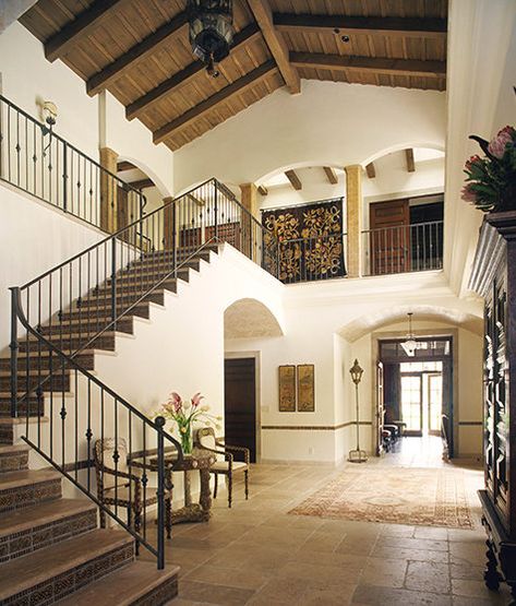 Spanish Style Home Interior, Spanish Home Interior, Spanish Farmhouse, Boho Glam Home, Mediterranean Home Interior, Rustic Mediterranean, Spanish Home Decor, Mediterranean Mansion, Mexico House