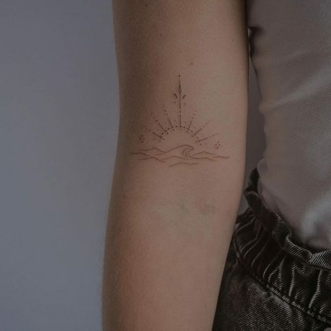 Geometric Wave Tattoo, Wave Tattoo Ideas, Scenic Tattoo, Mosaic Tattoo, Japanese Wave Tattoos, Simple Wave Tattoo, Waves Symbol, Wave Tattoo Design, Wave Tattoo