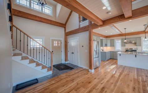 Overlook - Yankee Barn Homes Post And Beam House, Beam House, Yankee Barn Homes, Barn House Interior, Barn Homes Floor Plans, Barn House Design, Pole Barn House Plans, Barn Homes, Timber Frame Homes