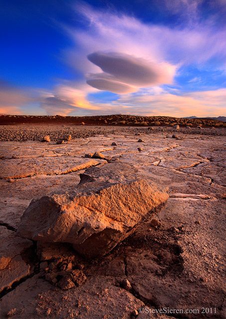 Mojave Desert meets the Great Basin Desert Desert Beauty, Halley's Comet, Great Basin, Awesome Nature, Desert Dream, Mojave Desert, Small Camera, Travel Goals, Joshua Tree