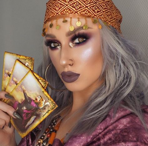 Fortune Teller Makeup, Carnaval Make-up, Fortune Teller Costume, Make Up Diy, Pregnant Halloween Costumes, Halloween Coustumes, Pregnant Halloween, Halloween Makeup Inspiration, Halloween Costumes Makeup