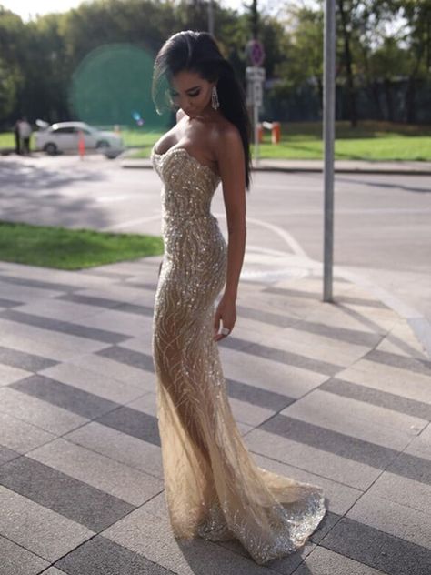 Fitted Prom Dresses Gold, Gold Long Prom Dresses Glitter, Gold Beige Dress, Prom Dresses 2022 Gold, Prom Dresses Beige, Best Prom Dress, Gold Dress Prom, Debs Dresses, Gold V-neck Prom Dress