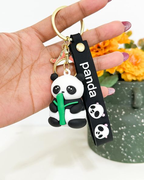 Which of these panda keychains is your favorite? 🤗 Keychains With Clay, Home Made Keychains, Clay Panda, Clay Cute, Panda Plush, Harry Potter Jokes, Handbag Charms, Cute Panda, Diy Clay