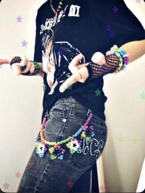 Scene Emo Clothes, Kandi Singles Ideas Emo, Scene Kandi Ideas, Scene Emo 2000s, Scene Kandi, Raver Outfits, Emo 2000s, Silly Clothes, Scene Aesthetic