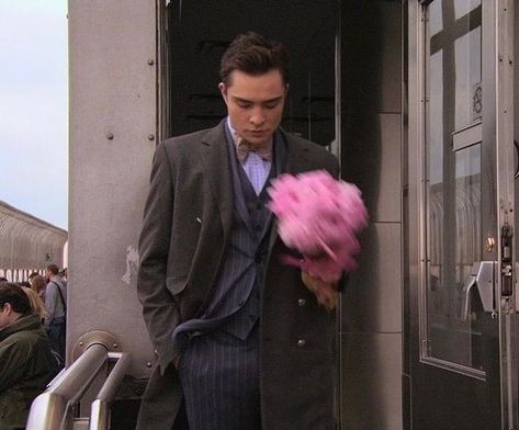 Chuck E Blair, Mode Gossip Girl, Blair And Serena, Stile Blair Waldorf, Gossip Girl Aesthetic, Chuck Blair, Chuck And Blair, Ed Westwick, Chuck Bass