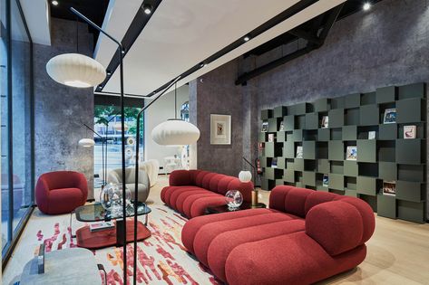 Salon Roche Bobois, Roche Bobois Sofa, Roche Bobois, Master Room, Dressing Room, House Inspiration, Tea Cup, Interior And Exterior, Decor Inspiration