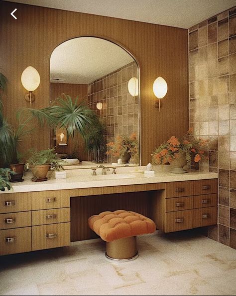 Kitchy Interior Design, 70s Retro Interior, Desert Home Aesthetic Interior, 60s Mod Interior Design, 70s Retro Decor, 70s Style Home Interior Design, Arch Mirror Vanity, 70s Architecture Interiors, Modern 70s Bedroom