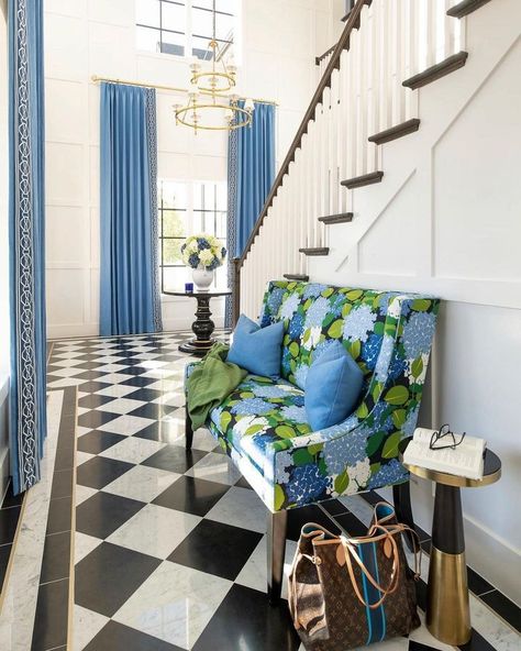 Foyer Inspiration, Grand Millenial, Cottage Houses, Countryside Decor, Paul Poiret, Devine Design, Glam Pad, Large Floral Print, Schumacher Fabric