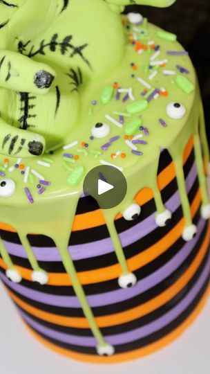 Buttercream Drip, Halloween Cake Design, Cake Magic, Inner Monster, Spooky Cake, Monster Hands, Monster Cake, Magic Cake, Halloween Cake