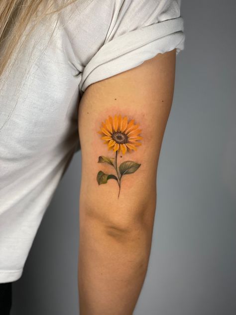 Sunflower Tattoo Color, Tattoo Color, Sunflower Tattoo, Color Tattoo, Flower Tattoo, Sunflower, Tattoos, Quick Saves, Color