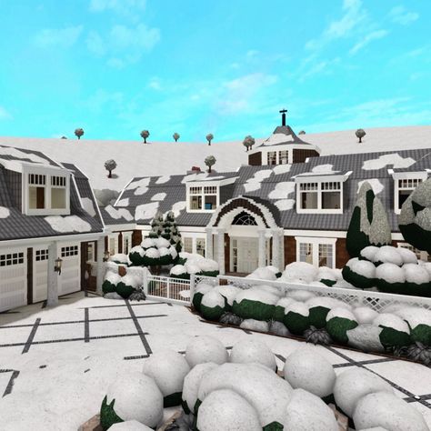 Look_io_kas Bloxburg, Look Io Kas, Winter Mansion, House Plans With Pictures, Bloxburg Builds, House Decorating Ideas Apartments, Bloxburg Ideas, Bloxburg Decals, Luxury House Plans