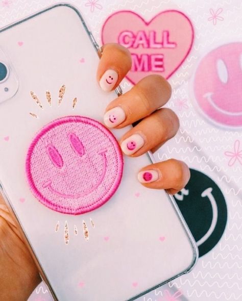 Preppy Phone Case, Nail Design Glitter, Preppy Wallpaper, Iphone Phone, Dream Nails, Cute Cases, Cute Phone Cases, Smiley Face, Pink Aesthetic