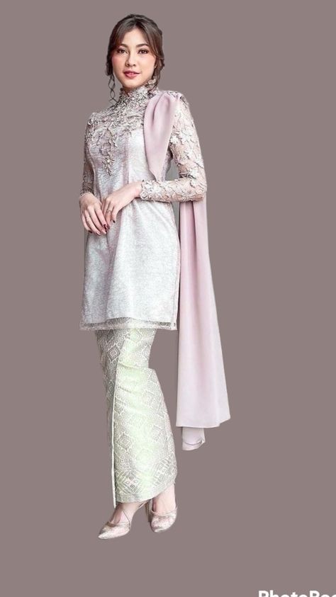 Songket Dress Modern, Dress Songket, Malaysian Dress, Songket Dress, Baju Kurung Moden Style, Pengantin Modern, Outfit Ideas Muslim, Kebaya Modern Dress, Oversize Cardigan