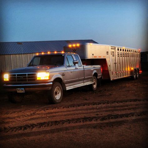 Obs F350 King Ranch, Ranch Truck, Mechanic Business, Muscle Truck, Cowboy Life, Family Compound, Gmc Sonoma, Dream Trucks, Work Horses