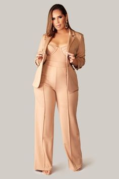 #BEAUTY, #RELATIONSHIPS #Fashion #Animals #Outfits #Winter Outfits #Animals Graduation Suit, Grad Outfits, Pant Suits For Women, Business Professional Outfits, Corset Bodysuit, Woman Suit Fashion, Bodysuit Top, Blazer Set, Graduation Outfit