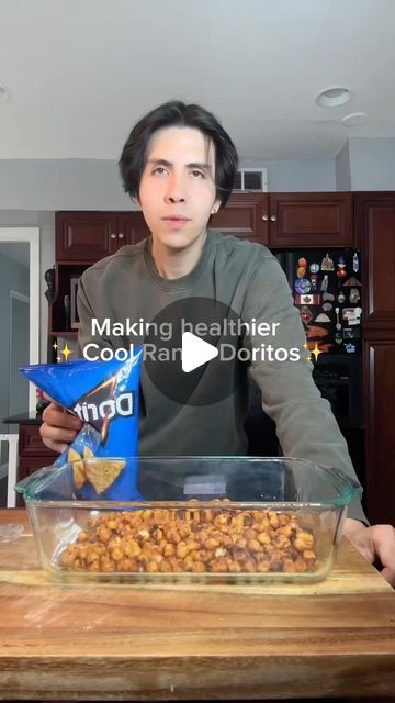 Benji Xavier on Instagram: "Crispy chickpeas make for the perfect snack 👏🏼👏🏼. Lightly spray the parchment paper or aluminum foil and move chickpeas around every 10 minutes so that they bake and crisp up evenly." Crispy Chickpea Snack, Dorito Flavored Chickpeas, Chickpea Doritos, Veggies To Snack On, Chick Pea Snacks In Oven, Dehydrated Chickpeas, Recipes Using Chickpeas, Chickpeas Chips, Healthy Snack Plate Ideas