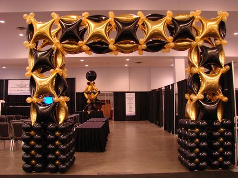 Balloon Archway, Balloon Arch Decorations, 16th Birthday Decorations, 16 Balloons, Balloon Arches, Diy Balloon Decorations, Balloon Arrangements, Big Balloons, Balloon Sculptures