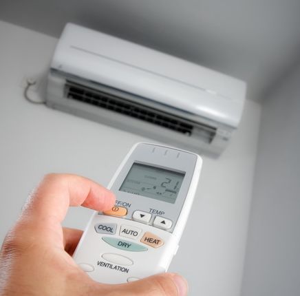 Living with modern technology means we get the benefit of having more options for our home comfort than ever before. One option that has helped open up doors for a lot of homes is the ductless AC system.🛠 Ductless Ac, Ductless Air Conditioner, Used Solar Panels, Air Handler, Ac Service, Ac System, Air Conditioning Repair, Duct Work, Modern Technology