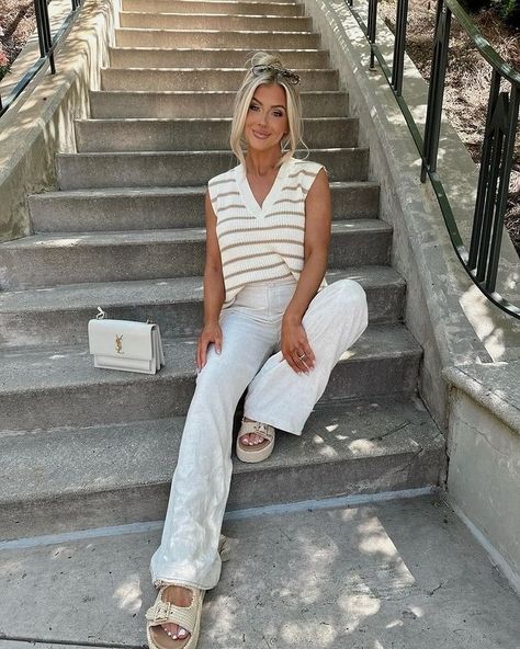 All Posts • Instagram Spring Knit Wide-leg Pants, Worship Outfits, White Linen Pants Outfit, Cute Business Casual, Wfh Outfits, Chic Outfits Classy, Linen Pants Outfit, White Linen Pants, Italy Outfits