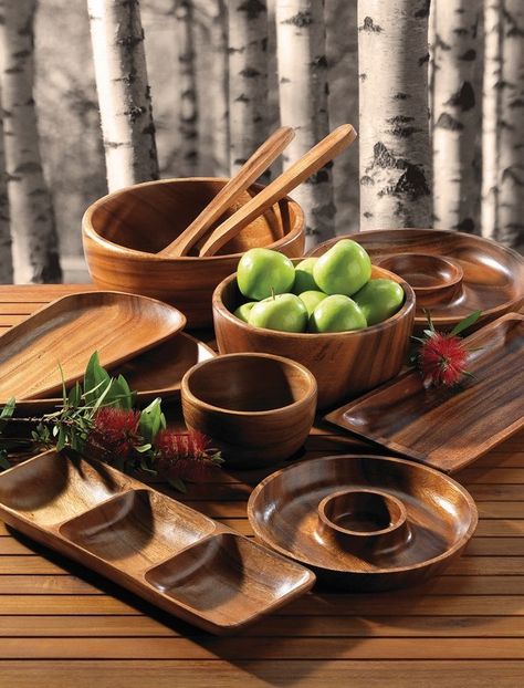 Buy wooden Crockery online at best rates and best designs #plates #glosswhite #stoneware #toastedclay #handmadeplates #wheelthrown #ceramics #crockery #tableware #rimmedplate #potterywheel #wheelthrownceramics #pophams #stonewareplate Wood Dishes, Wooden Platters, Bowls And Plates, Wooden Dishes, Wooden Kitchen Utensils, Sustainable Kitchen, Wooden Utensils, Wooden Plates, Cool Kitchen Gadgets