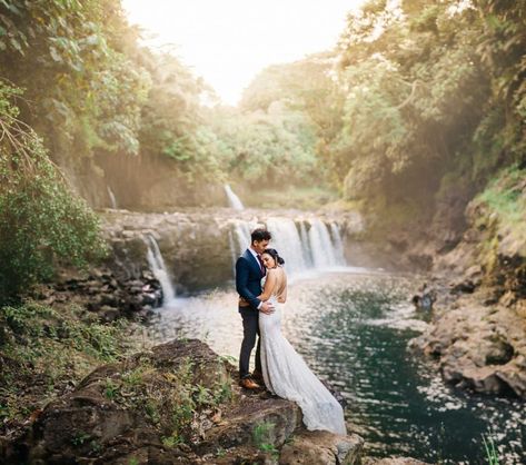 Hawaii Volcano Wedding, Tropical Elopement Destinations, Hawaii Small Wedding, Hawaii Elopement Ideas, Hawaii Elopement Photography, Small Hawaii Wedding, Rainbow Falls Hawaii, Hawaiian Wedding Themes, Hawaii Waterfalls