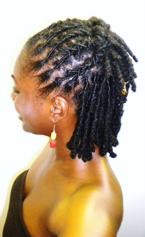 Locs half up/half down Short Dreadlocks Hairstyles, Dreads Short Hair, Short Dreadlocks Styles, Dreadlocks Hairstyles, Natural Hair Salons, Short Locs Hairstyles, Dreadlock Styles, Dreads Styles, Dread Hairstyles