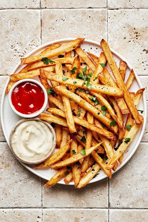 Homemade French Fries Fries From Potatoes, French Fry Photography, Truffle Fries Photography, Fries Food Photography, Fried Fries, French Frys, Food Fries, French Fries Photography, Fries Photography