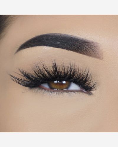 Lilly Lashes Best Selling Lashes Lily Lashes, Lilly Lashes, Perfect Eyelashes, Lashes False, Wispy Lashes, Best Lashes, Magnetic Lashes, Magnetic Eyelashes, How To Apply Mascara