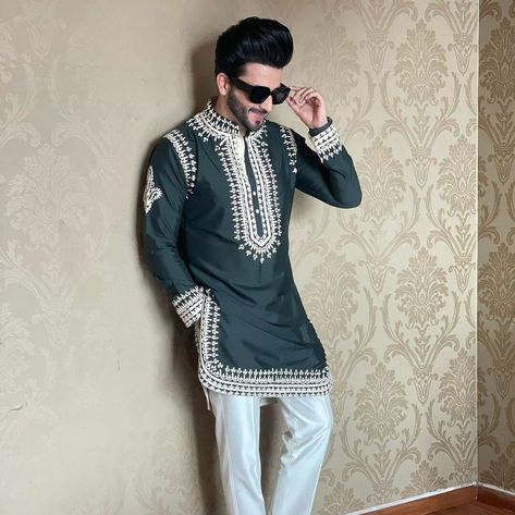 Designing Kurta For Men, Gents Designer Kurta, Kurta For Diwali Men, Party Wear Kurta Pajama For Mens, Mens Kurta Designs Style Cotton, Mehndi Kurta For Men, Diwali Kurta For Men, Kurta Pajama Jacket Men, Kurta Pajama Men Design