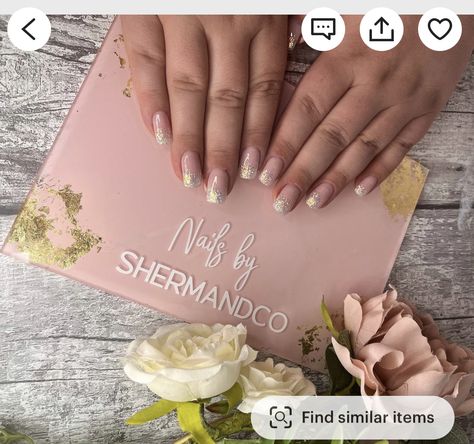 Nail Photo Props, Taking Nail Pictures, Props For Nail Pictures, Gift For Nail Technician, Nail Tech Gifts, Nail Background Ideas, Nail Studio Names Ideas, Nail Station Ideas, Nail Tech Decor