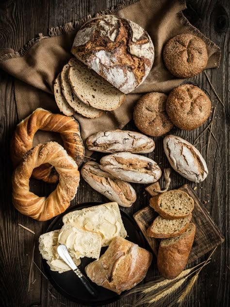 Breads Aesthetic, Bread Photography Food Photo, Bread Photography Styling, Bread Pictures, Bread Photos, Aesthetic Bread, Bread Aesthetic, Bread Photography, Burned At The Stake