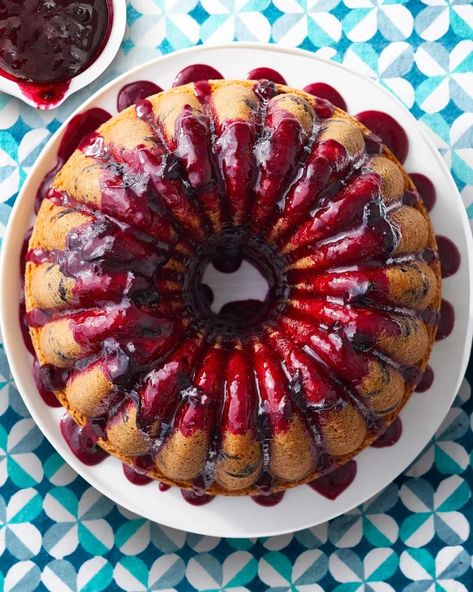 Blueberry Bundt Cake Berry Bundt Cake, Butter Bundt Cake, Cake With Raspberries, Blueberry Bundt, Blueberry Bundt Cake, Healthy Blueberry, Rye Flour, Secret Ingredient, Whole Wheat Flour