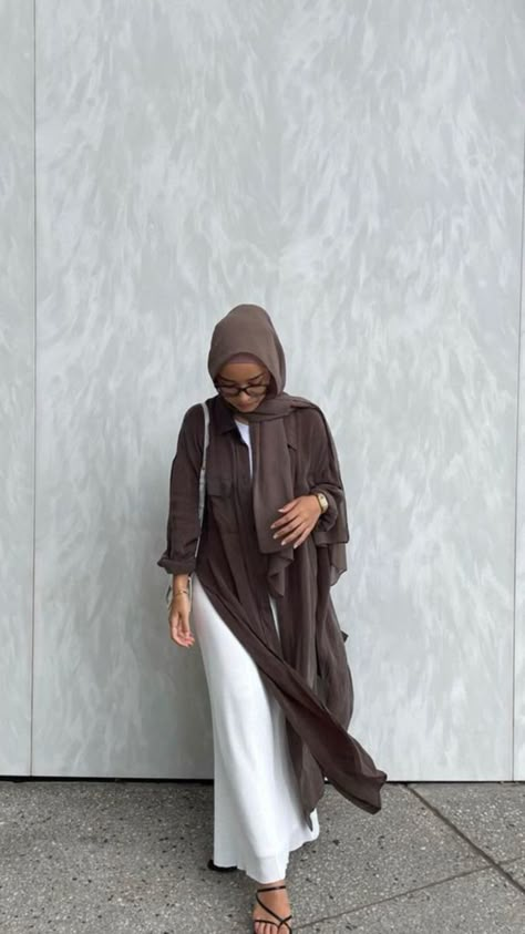 Abaya Summer Hijab Outfit, Hijabi Minimalist Style, Hijabi Linen Outfits, Eid Hijab Outfits, Hijab Summer Fashion, Pa School Outfits, Summer Muslim Outfits Casual, Hijabi Style Summer, Summer Hijab Look