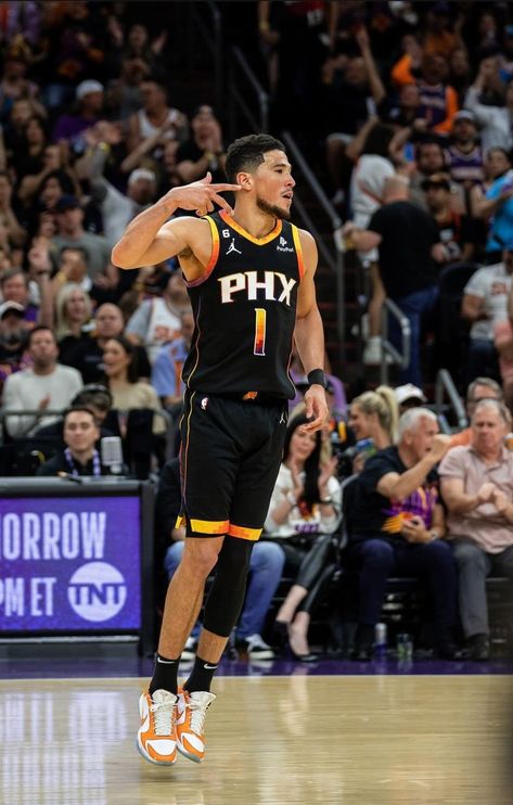 Devin Booker Wallpaper Iphone, Devin Booker Wallpaper, Tuff Pics, Booker Nba, Basketball Vibes, Stephen Curry Wallpaper, Car White, I Love Basketball, Nba Fashion