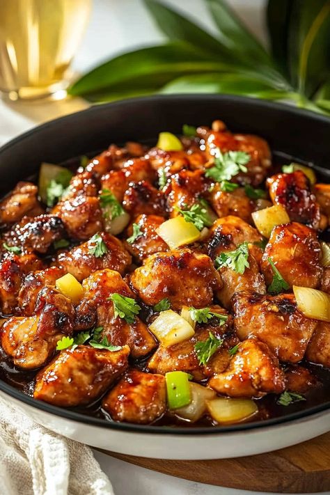 Hawaiian Crock-Pot Chicken Bbq Pineapple Chicken Oven, Hawaii Bbq Chicken, Bbq Pineapple Chicken Crockpot, Sheet Pan Hawaiian Pineapple Chicken, Chicken With Pineapple Recipes, Bbq Chicken With Pineapple, Pineapple Bbq Chicken, Bbq Pineapple Chicken, Pineapple Chicken And Rice