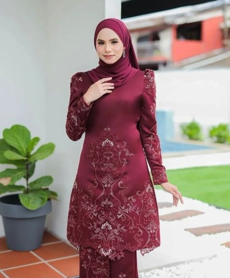 Kebaya Modern Dress, Nikah Dress, Abayas Fashion, Modern Dress, Blouse Styles, Fashion Sewing, Hijab Fashion, Dream Wedding, Hunting