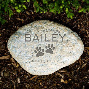 Large Garden Stones, Cat Grave Marker, Personalized Garden Stones, Dog Memory, Dog Memorial Stone, Memory Ideas, Pet Memorial Garden, Memorial Garden Stones, Pet Memorial Stones