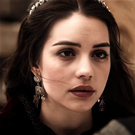 Arryn House, Reign Serie, Roses And Violets, Medieval Books, Mary Stuart, Adelaide Kane, The Last Kingdom, Bride Book, Sofia The First