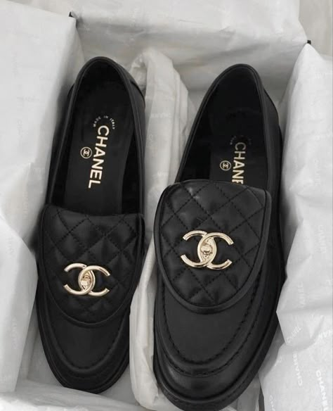 Chanel Loafers, Chanel 2020, Pretty Sneakers, Fake Designer Bags, Moccasin Shoes, Chanel Resort, Moccasins Shoes, Fancy Shoes, Girly Shoes