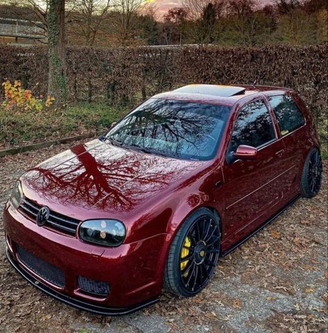 MK4 Golf Mk4 Golf R32, Golf 4 Wallpaper, Golf 4 Tuning, Golf 4 R32, Bbs Rims, Golf Gti R32, R32 Golf, Vw Performance, Vw Golf Variant