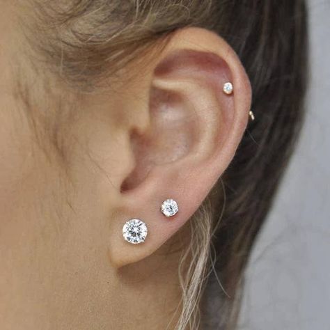 Ear With 3 Piercings, 2 Ear Piercings Silver, Ear Piercings 4 Holes, Ear Piercings Cartilage Stud, Ear Piercing 3 Holes, Cartalige Ear Piercing Stud, Simple Cute Ear Piercings, Two Lobe Piercings And Cartilage, 2 Holes Ear Piercing