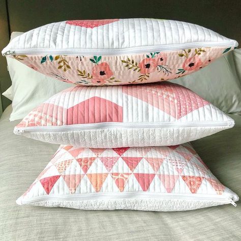 Krista Moser (@krista_moser) • Instagram photos and videos Hand Piecing, Triangle Quilt Pattern, Crumb Quilt, Triangle Pillow, Quilt Pillow, Longarm Quilting Designs, Scrap Fabric Crafts, Straight Line Quilting, Scrappy Quilt Patterns