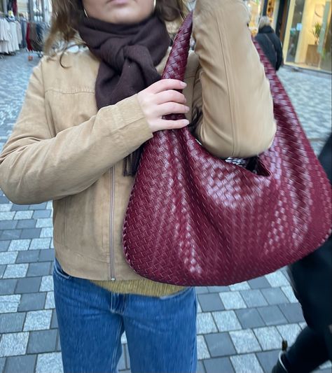 Bottega Bag, Burgundy Bag, Modest Outfit Ideas, Modest Outfit, Clothing Guide, Fall Lookbook, Girly Bags, Bags Aesthetic, Fall Fits