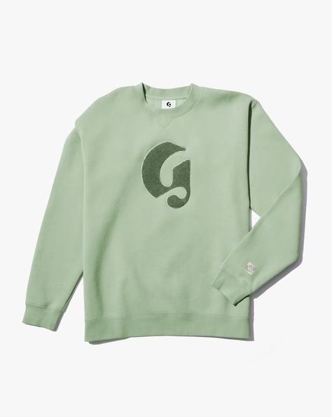 Boston Crewneck Sweatshirt – Glossier Glossier Sweatshirt, Cozy Academia, Cream Hoodie, Limited Edition Bag, Purple Hoodie, Green Sweatshirt, Tank Girl, Embroidered Hoodie, Branded Sweatshirts