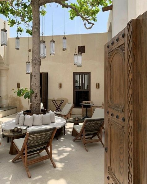 Traditional Hotel Design, Bedouin Architecture, Outdoor Majlis, Arabian House Design, Boutique Hotel Design Architecture, Arabian Lifestyle, Najdi Architecture, Arabic House Design, Swahili Architecture